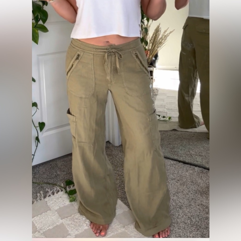 American Eagle Outfitters Olive Wide Leg Pants